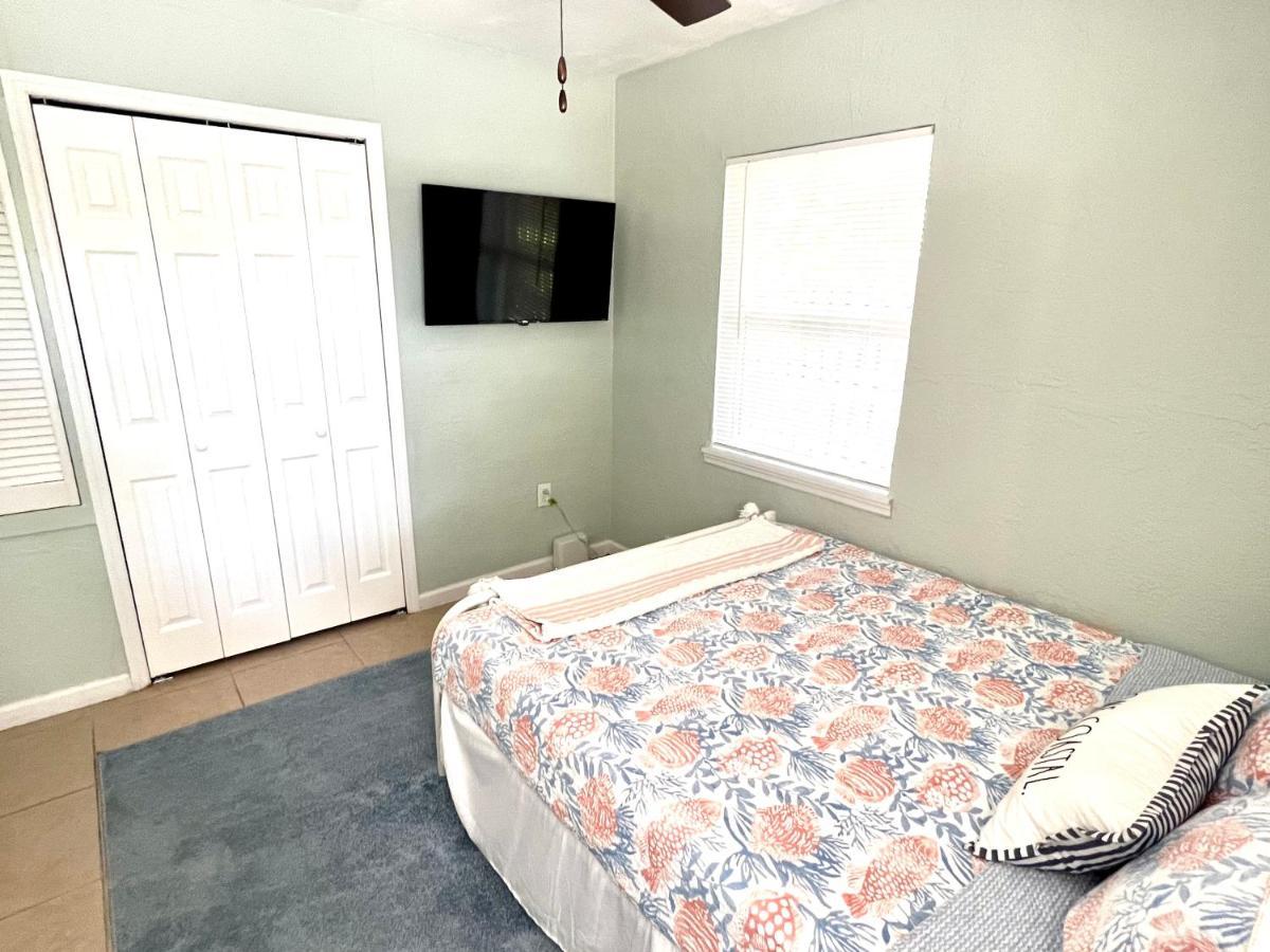 Beach Bungalow In Downtown Cocoa Beach Vila Exterior foto
